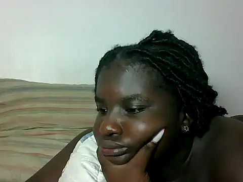 hotebbbyy online show from September 28, 11:48 am