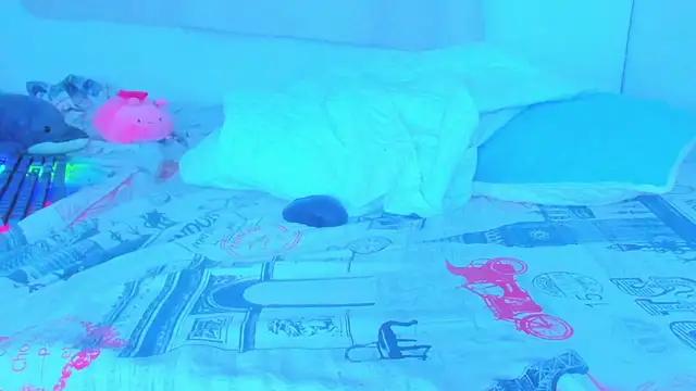 Snapshot of Sweet_MaryJane2 chatting on December 2, 7:10 am Sweet MaryJane2 online show from December 2, 7:10 am