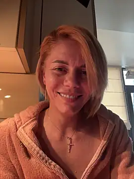 tanyagrey online show from December 17, 9:02 am