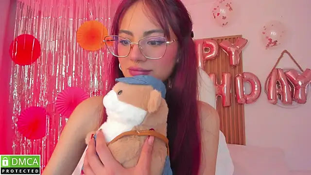 sophiecherry  online show from October 6, 12:38 am