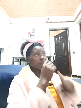 TrishaKalid online show from October 30, 6:31 pm