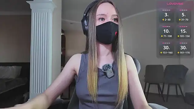 CreamAssk online show from April 14, 11:10 am