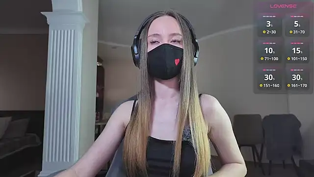 CreamAssk online show from April 11, 12:20 pm