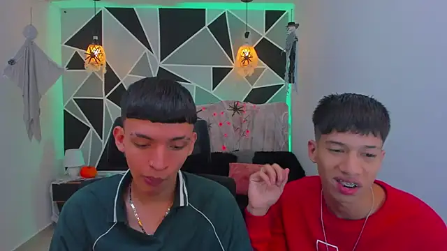 Snapshot of Juan_Nd_Steven chatting on October 23, 4:18 am Juan Nd Steven online show from October 23, 4:18 am