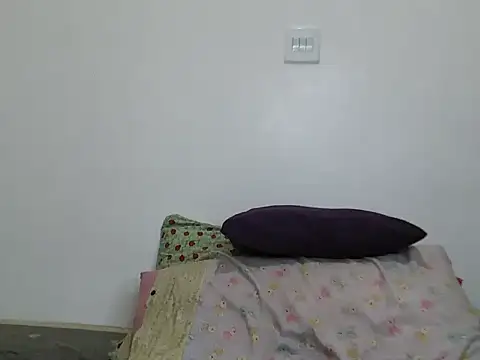 Cessylolla online show from October 28, 7:03 am