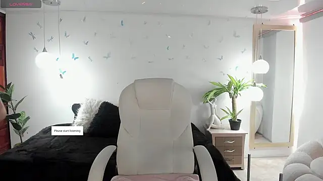  Antonnela  online show from April 14, 5:57 pm