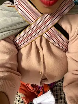 Laura8910 online show from November 15, 4:57 am