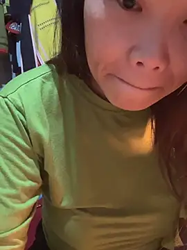 Laura8910 online show from December 2, 7:10 am