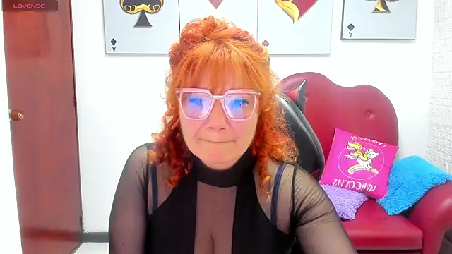 Salomeediaz  online show from February 9, 9:17 pm