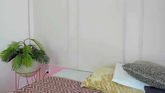 Mariapettit online show from January 10, 11:48 am