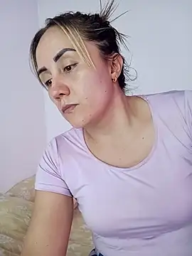 Isabel23zr online show from November 4, 2:33 pm