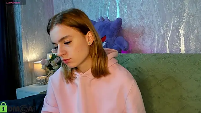 Stacey Brown online show from December 19, 12:59 am