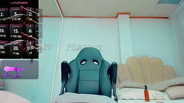 EmilyySaenz online show from November 23, 5:14 pm