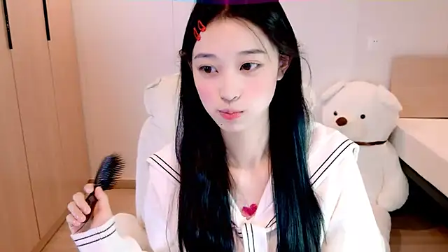 Xueb J online show from November 24, 4:20 pm