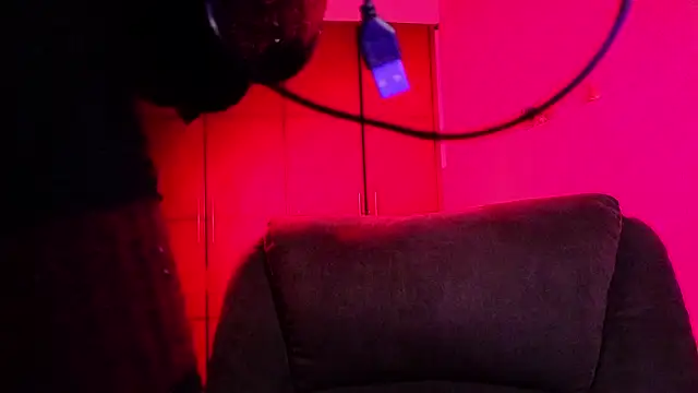 NEXT DOOR GIRL  online show from March 26, 11:06 pm