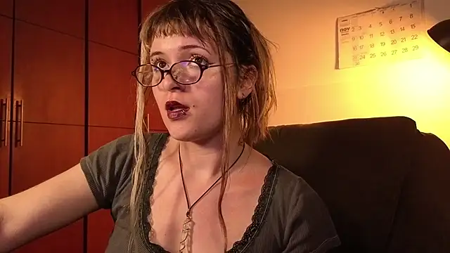 NEXT DOOR GIRL  online show from November 20, 11:17 pm