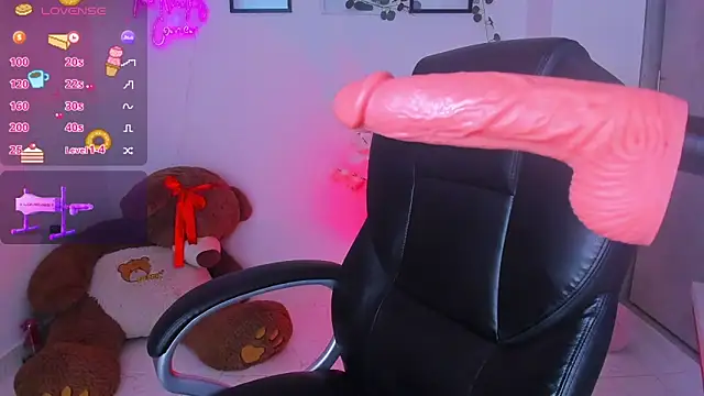 ellarosee  online show from February 27, 7:14 pm