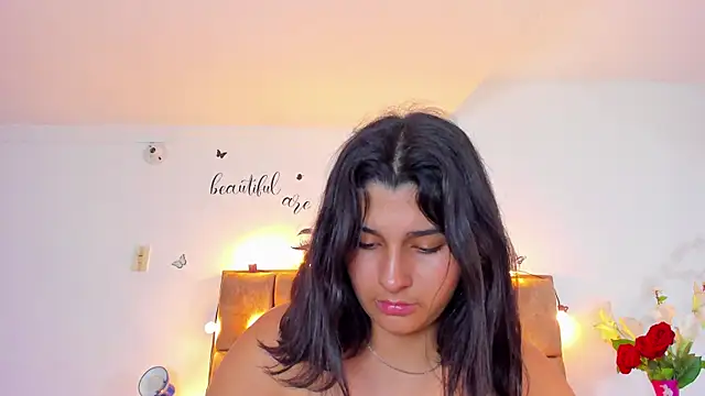 Snapshot of Megan_Whitte chatting on September 9, 8:08 pm Megan Whitte online show from September 9, 8:08 pm