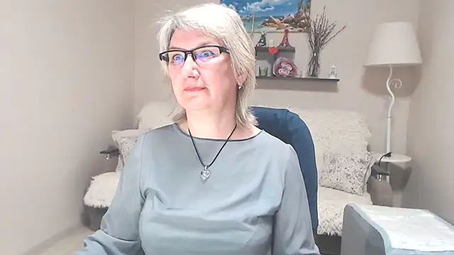 FleurMays online show from June 2, 8:59 am