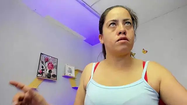 kathina giraldo online show from November 26, 12:39 pm