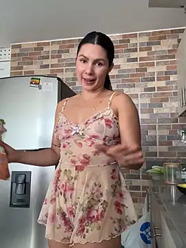 SofiaG  online show from October 30, 8:32 pm