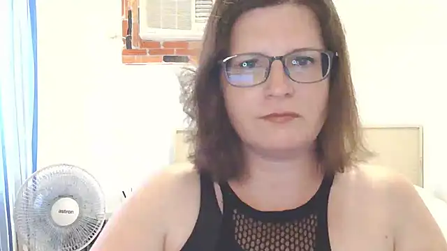 CrimsonMistress online show from March 31, 10:43 pm