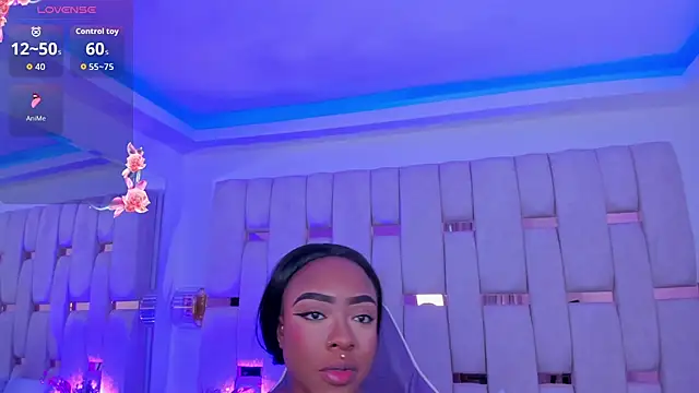 mia schwarz online show from February 12, 9:38 pm