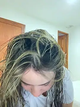 Im Amelia online show from October 22, 9:09 pm