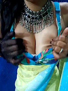 sonam hotmom online show from February 9, 5:37 pm