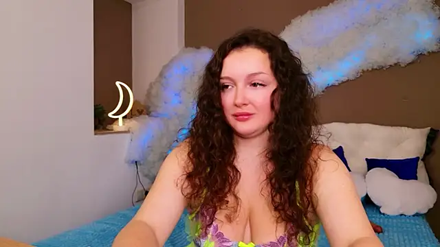 GloriNichols online show from November 3, 12:31 pm