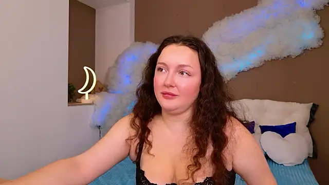 GloriNichols online show from November 16, 8:38 am