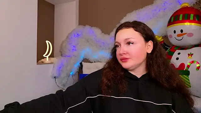 GloriNichols online show from December 3, 6:16 am