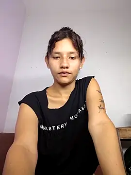 FerneyManti online show from November 24, 1:24 pm