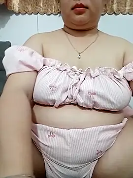 VyOanh2K online show from October 25, 3:19 pm