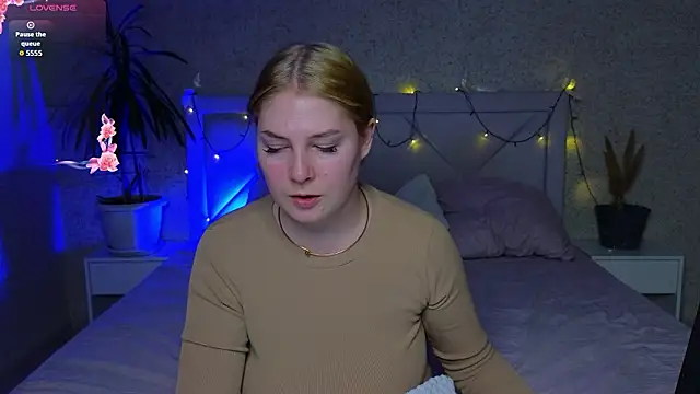 Catherine River online show from March 21, 4:01 pm