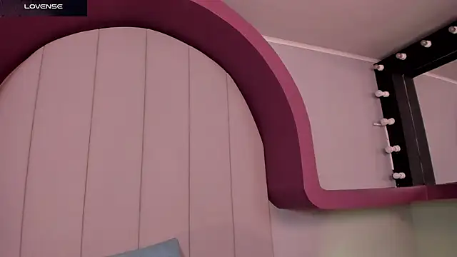 morganlake  online show from October 29, 4:17 am