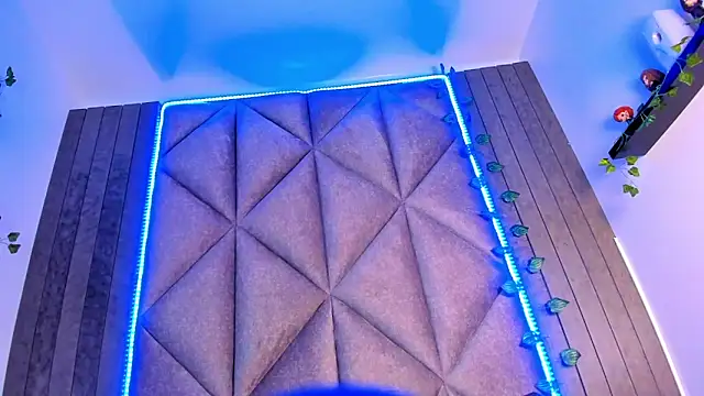 AbbyWathson online show from March 25, 3:59 pm