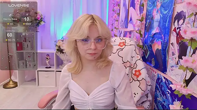 Coconut Mia online show from September 20, 3:43 pm