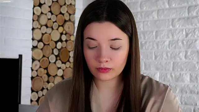 LowOncoming online show from October 15, 1:52 am