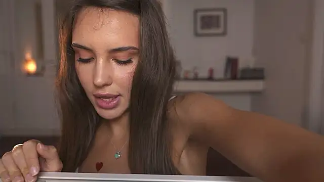 ValerieHill online show from February 15, 3:31 am