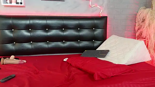 IsabellaTayllor online show from May 28, 11:35 pm