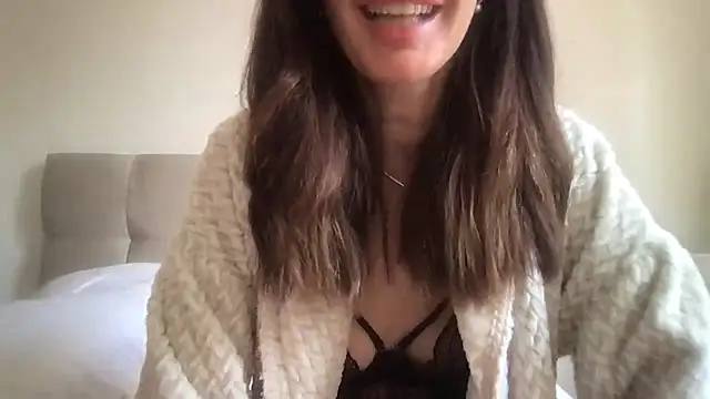 paolajonez online show from September 21, 12:37 pm