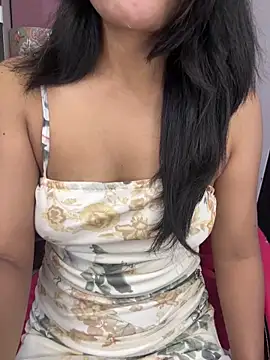 LeisyXO online show from April 1, 8:06 pm