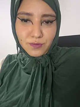 hannahayat online show from April 5, 8:19 pm