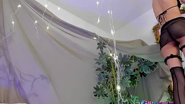 BonnieCute  online show from November 24, 12:56 am