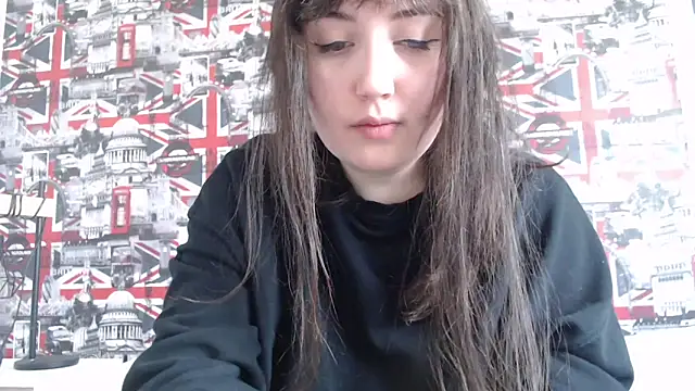 Lynylou online show from April 13, 11:33 am
