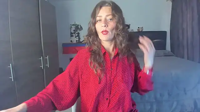 milf darling online show from March 13, 10:33 pm