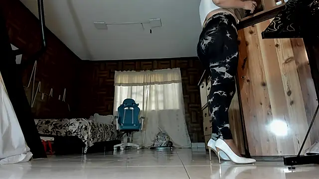 Cristina Vanegas631 online show from November 14, 9:04 pm