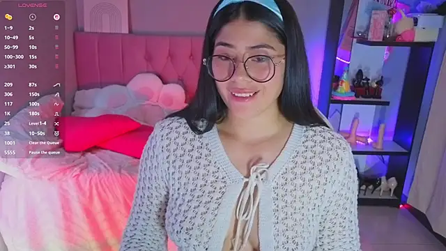 LoaLuxury online show from February 9, 5:59 pm