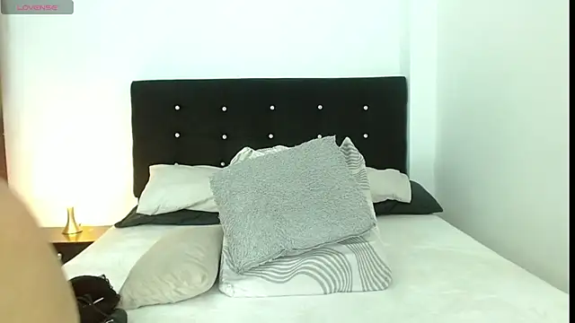  carito  online show from December 1, 7:01 am